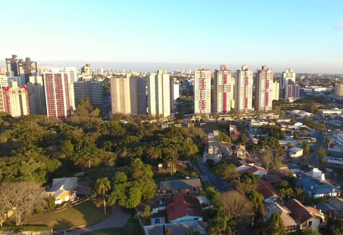 Bigorrilho, Curitiba: charme, localização e qualidade de vida em um só bairro — Bigorrilho e Mota Empreendimentos Imobiliários: sua mudança começa aqui